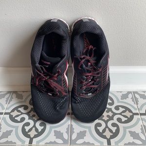 Altra Instinct 4.5 running shoe - size 9.5  NWOT